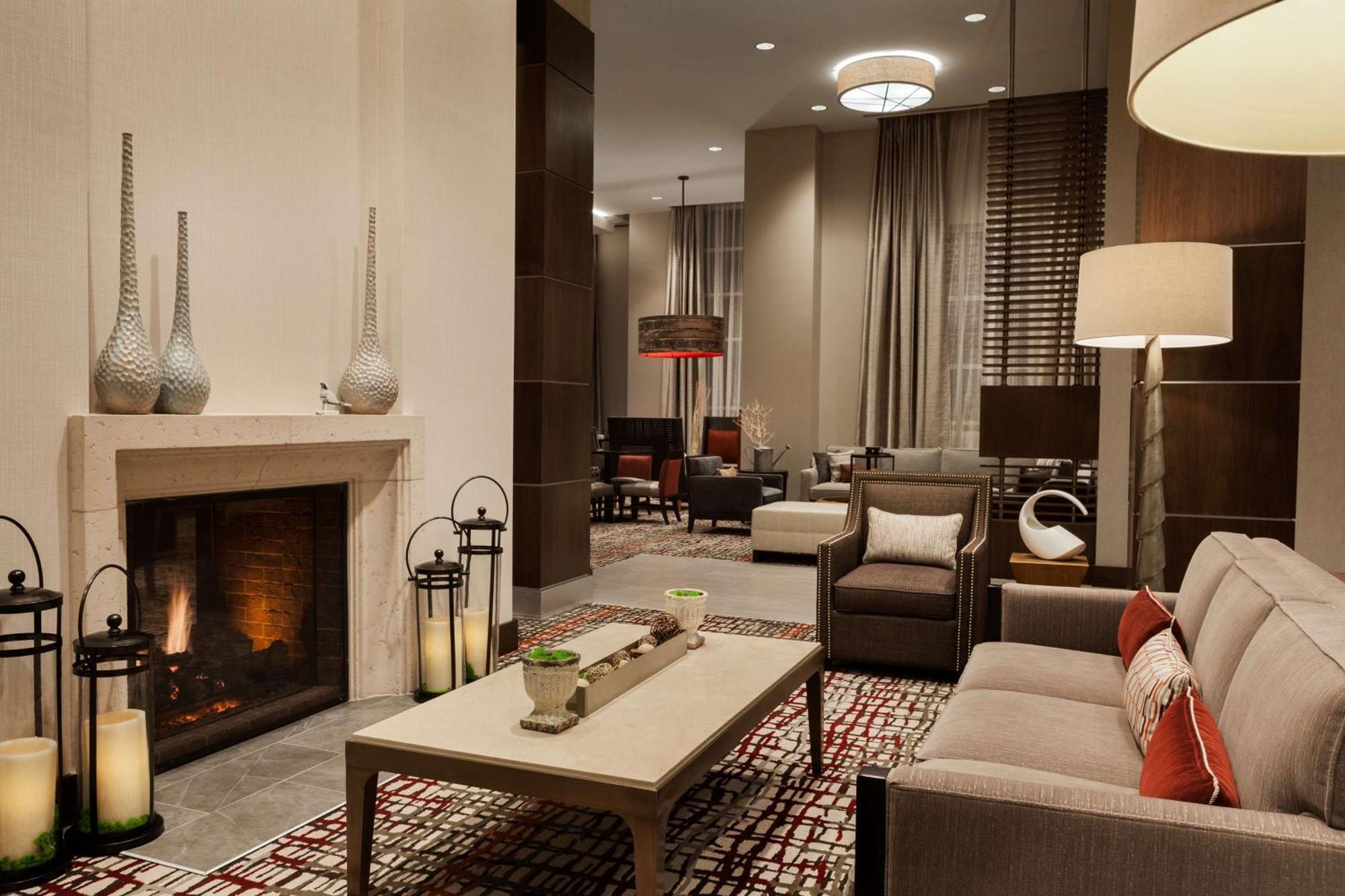 Hilton Garden Inn Charlotte Southpark Экстерьер фото